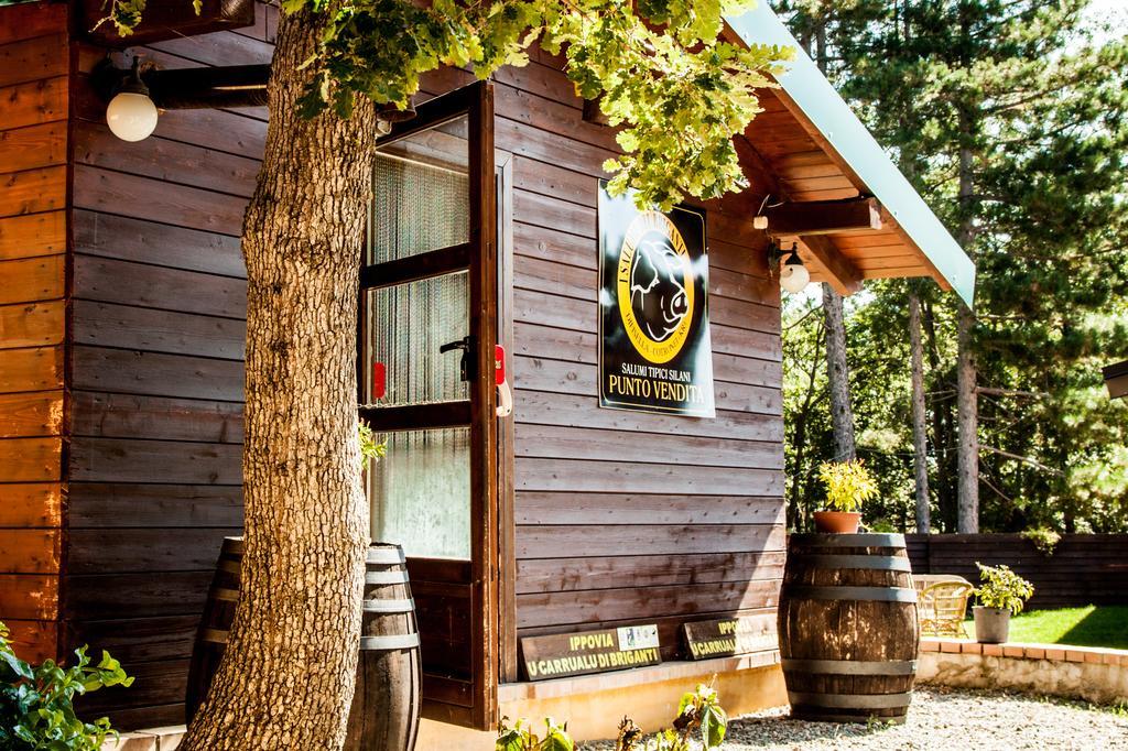 La Taverna Dei Briganti Cotronei Ngoại thất bức ảnh